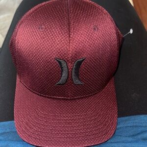Hurley Maroon Textured Cap BNWOT. Size L-XL